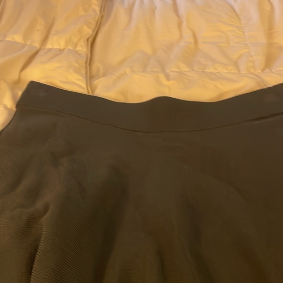 H&M Large Olive Green Mermaid Fishtail Pinup Skirt - Picture 3 of 4